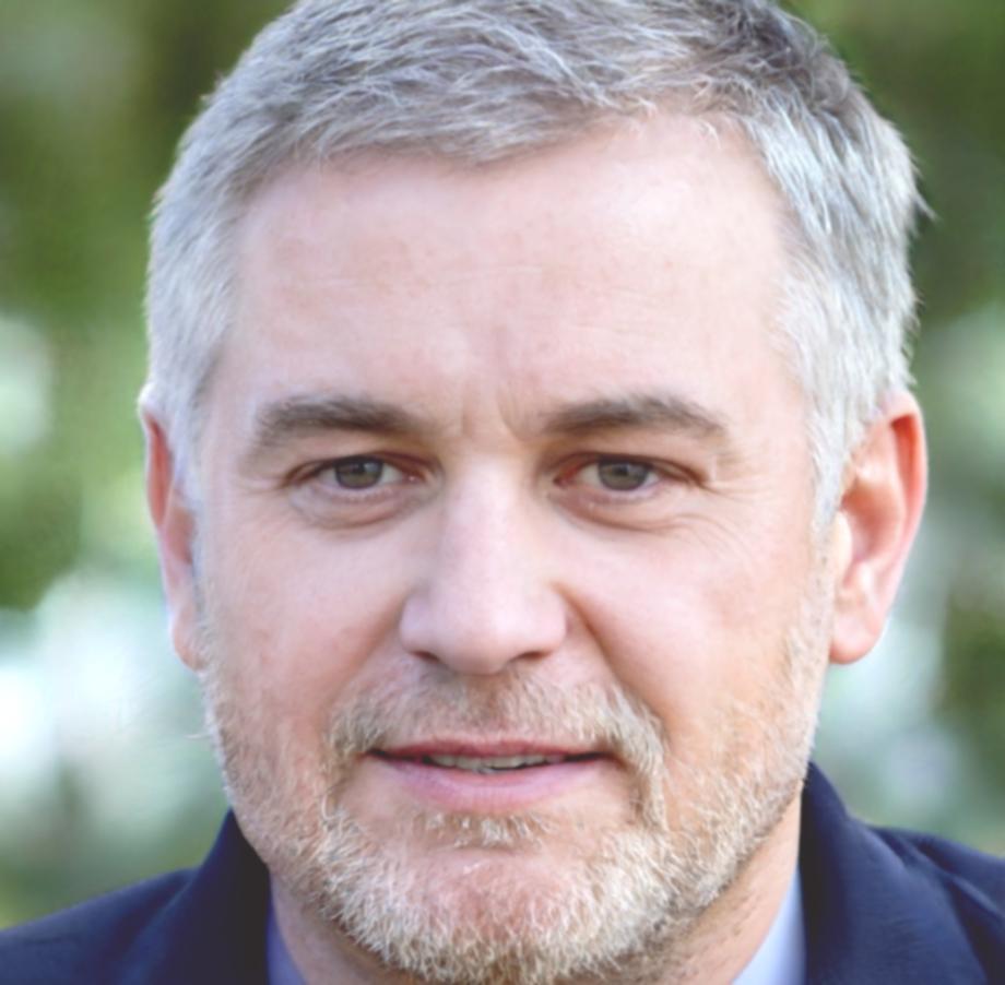 Мигел Феррейра - эксперт по финансам